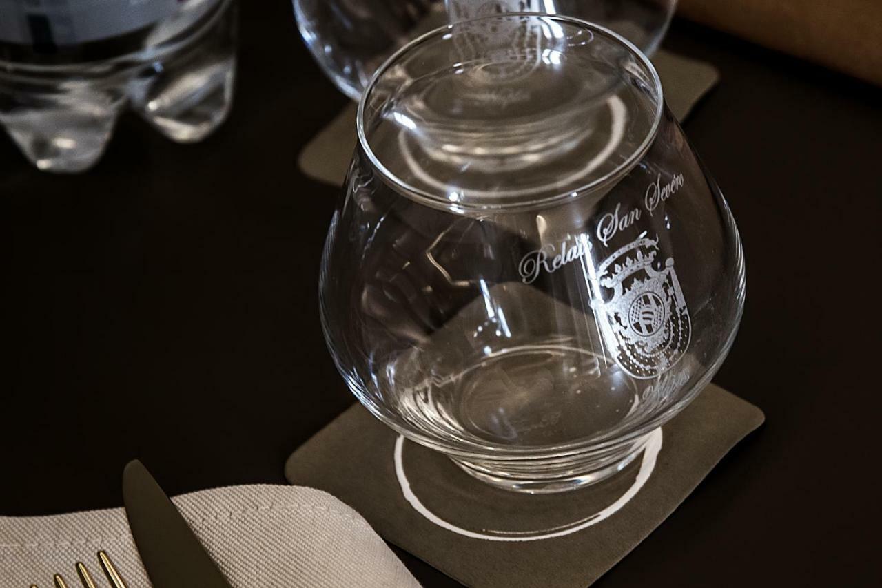 Deluxe Double Room with Bath,813896960:JPEG